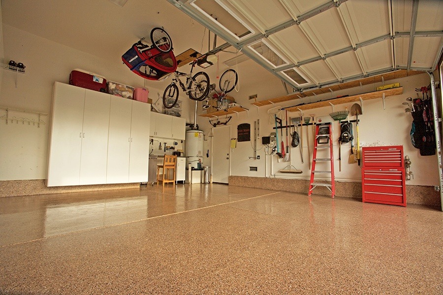 Garage 33